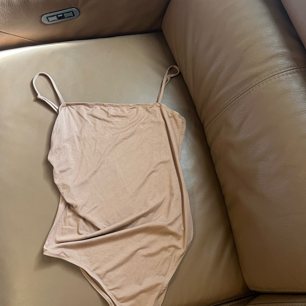 WOMENS BROWN SPAGHETTI STRAP BODYSUIT SIZE L NEVER WORN